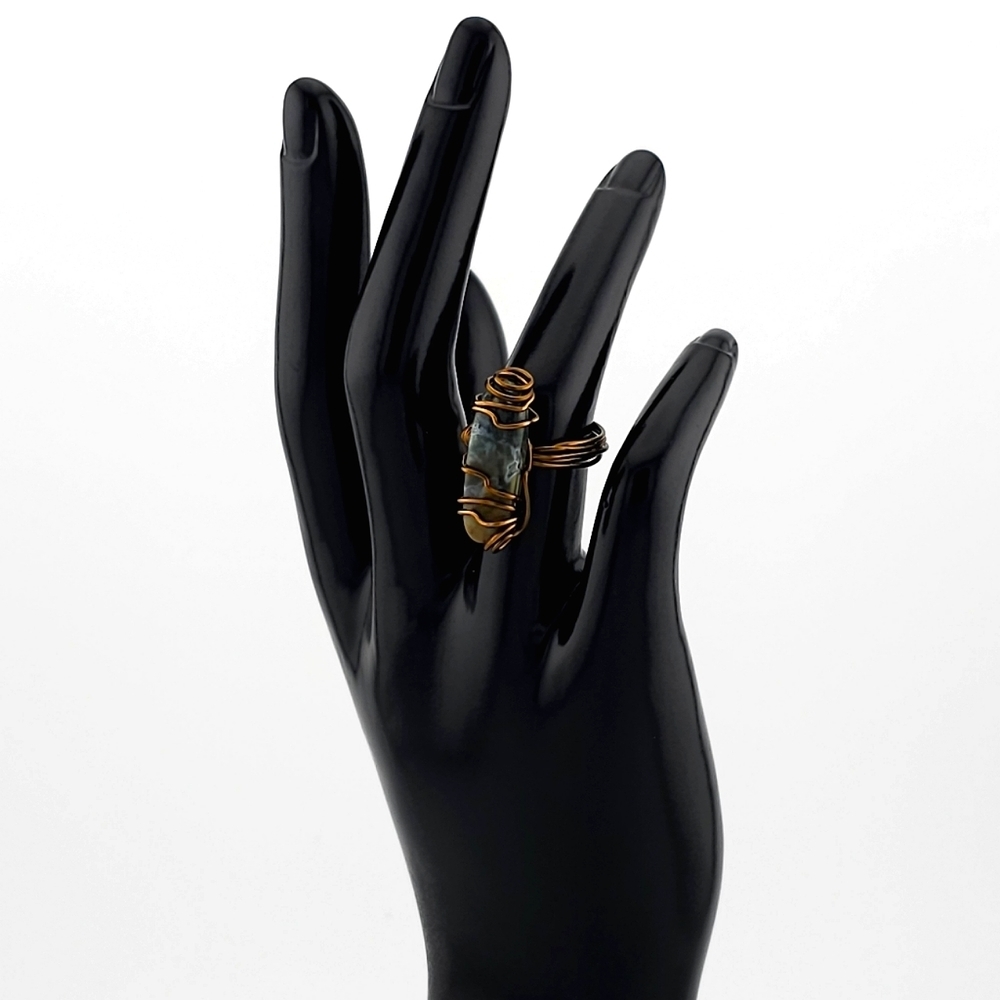 Gorgeous✨Earthy🌍Handmade 'Asase Ya Wire-wrapped Ring'🏞️ - Picture 3 of 4
